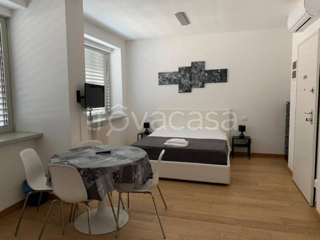 Monolocale in affitto a Bologna, Reggio Emilia