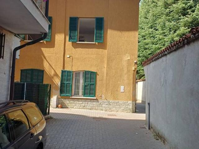 Monolocale in affitto a Burago Di Molgora, Lombardia