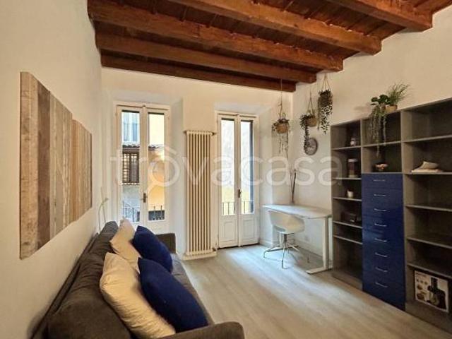 Monolocale in affitto a Centro storico, Milano