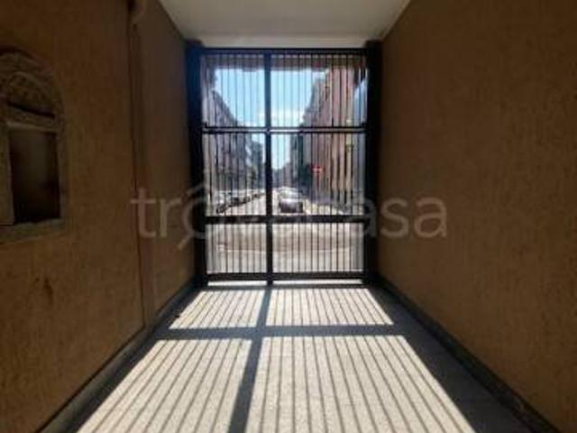 Monolocale in affitto a Washington, Milano