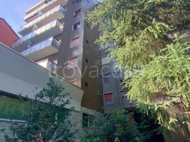 Monolocale in affitto a De Angeli - Monte Rosa, Milano