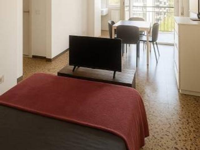 Monolocale in affitto a Umbria - Molise, Milano