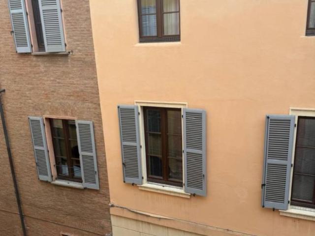 Monolocale in affitto a Centro Storico, Modena