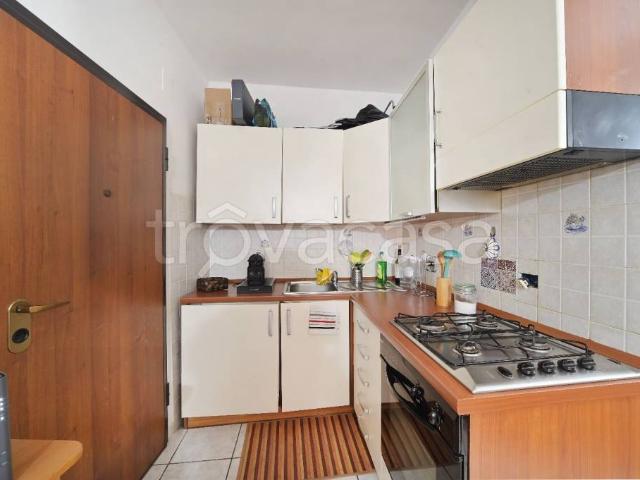 Monolocale in affitto a Sant'Erminio, Cenerente