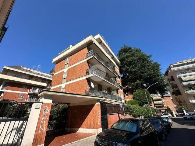 Appartamento in affitto a Municipio Roma III, Roma Capitale