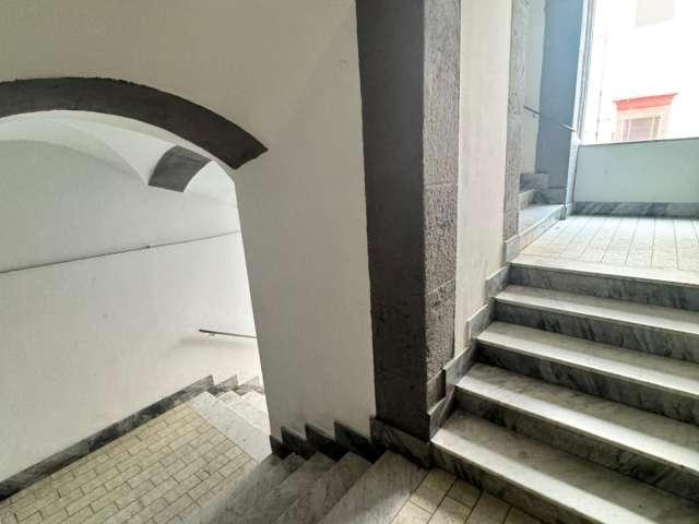 Appartamento in affitto a Municipalità 4, Campania
