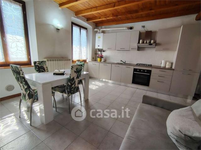 Appartamento in affitto a Vighizzolo, Cantù