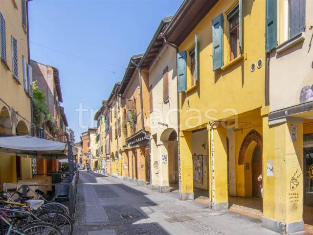 Monolocale in vendita a Porto-Saragozza, Bologna