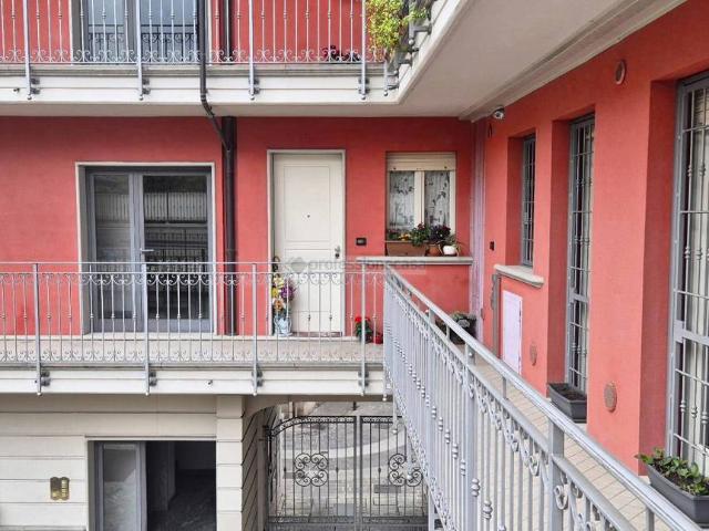 Appartamento in vendita a Pont, Desio