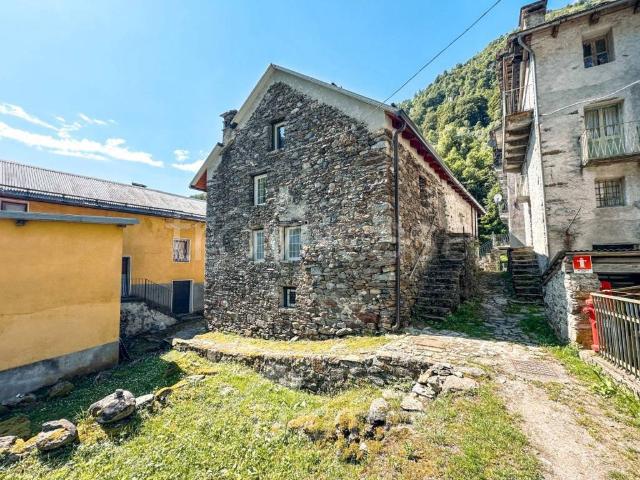 Monolocale in vendita a Piemonte, Vercelli