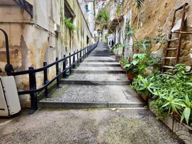 Monolocale in vendita a Municipalità 1, Napola