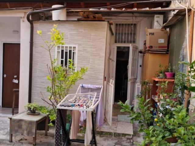 Monolocale in vendita a Municipalità 3, Napola