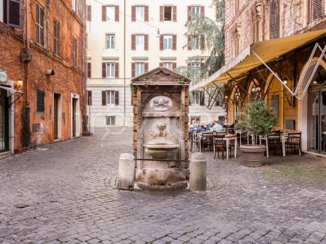 Monolocale in vendita a Borgo, Roma
