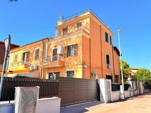 Monolocale in vendita a Quarto Miglio, Roma