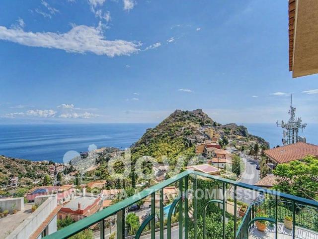 Monolocale in vendita a Taormina, Messina