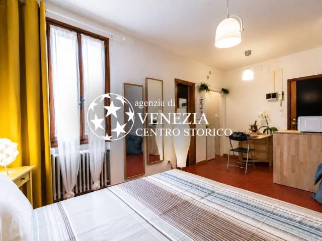 Monolocale in vendita a San Polo, Venezia