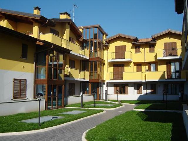 Appartamento in vendita a Pozzo D'adda, Lombardia