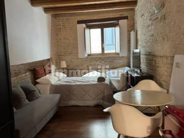 Appartamento in affitto a Marche, Ancona