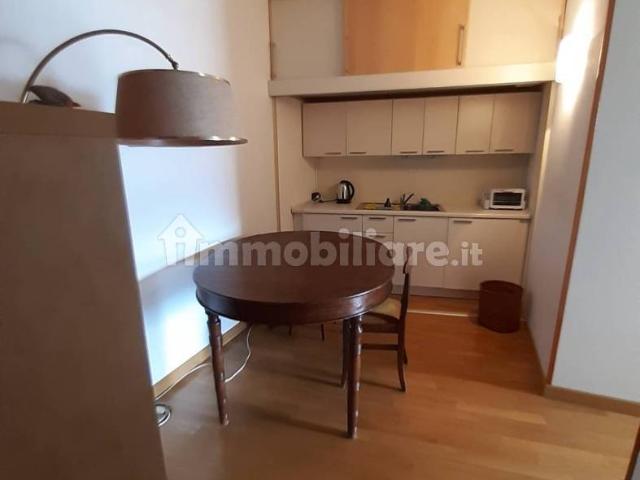 Appartamento in affitto a Arona, Novara