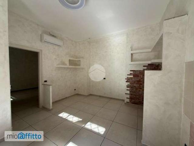Appartamento in affitto a Municipalità 3, Campania