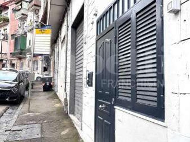 Appartamento in affitto a Municipalità 3, Campania
