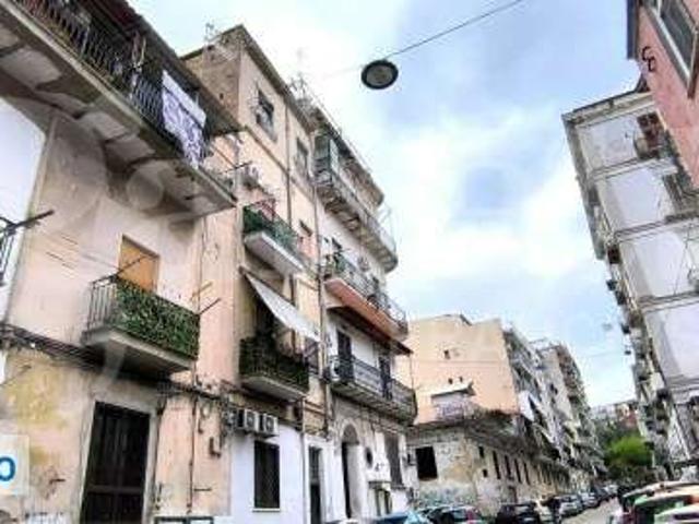 Appartamento in affitto a Municipalità 3, Campania