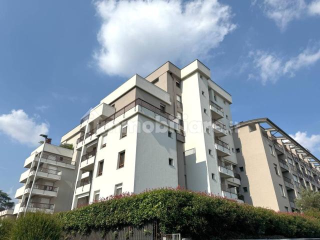 Appartamento in affitto a Cassina Pertusella, Caronno Pertusella
