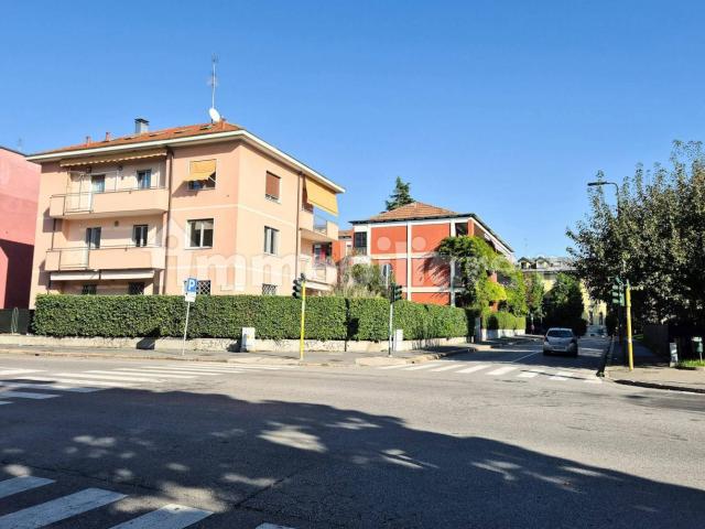 Appartamento in affitto a Municipio 2, Milano