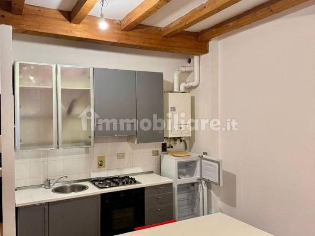 Appartamento in affitto a Galvani, Bologna