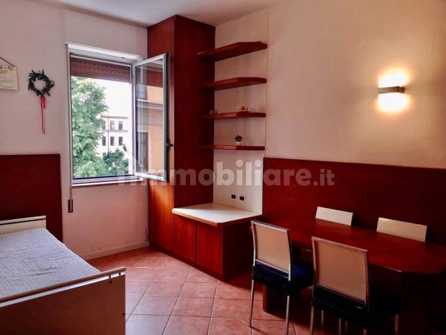 Appartamento in affitto a Municipio Roma X, Roma Capitale