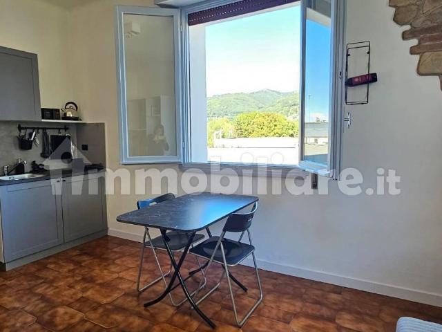 Appartamento in affitto a Rovascio, Tavernerio