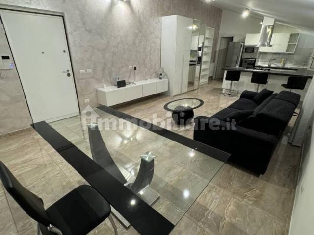 Appartamento in affitto a Centroni, Roma Capitale