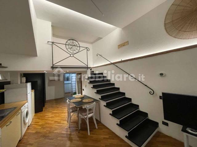 Appartamento in affitto a Centro Est, Serra Riccò