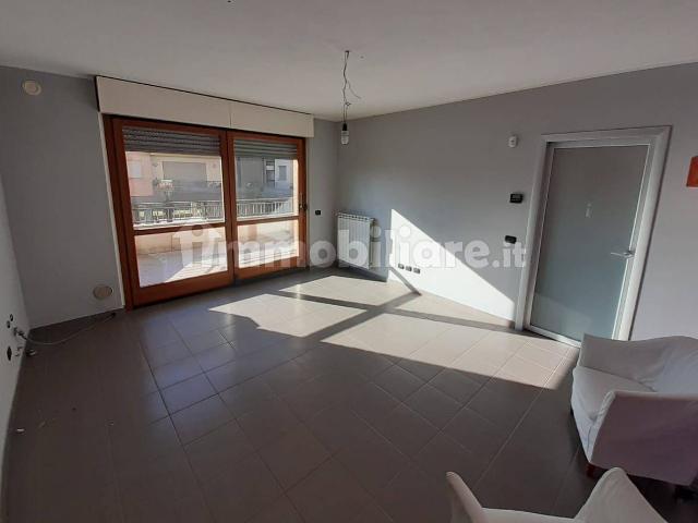Appartamento in affitto a Vanzaghello, Lombardia