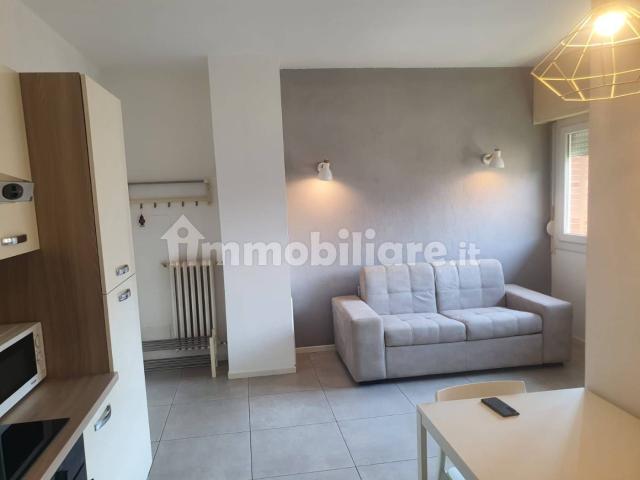 Appartamento in affitto a Vanzaghello, Lombardia