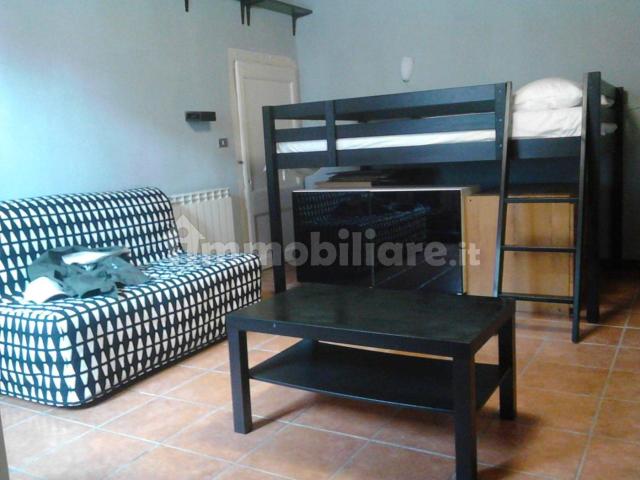 Appartamento in affitto a Oltresempione, Legnano