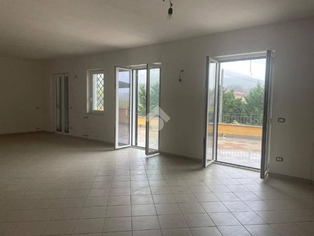 Appartamento in affitto a Gallinaro, Frosinone