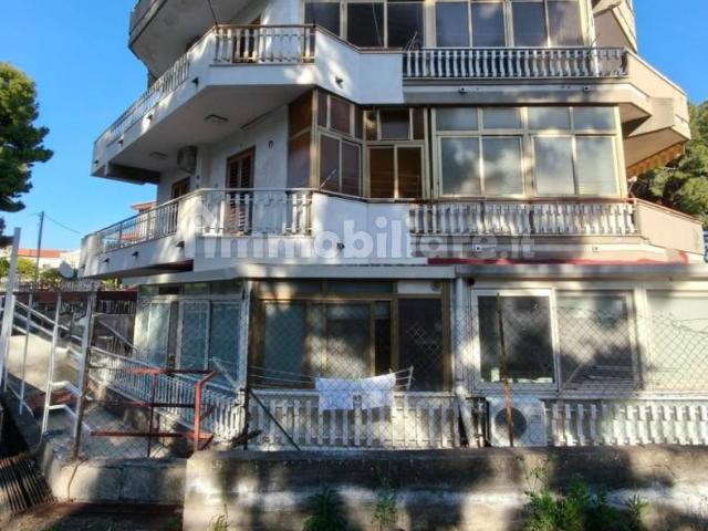 Appartamento in affitto a Barriera, Aci Castello