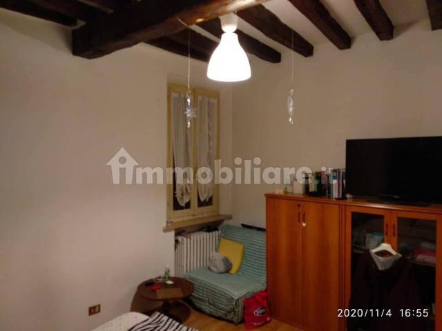 Appartamento in affitto a Sant'Agostino città-Porta Castello, Re