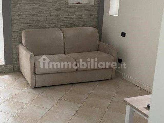 Appartamento in affitto a Comunità Montana Parco Alto Garda bresciano, Salò