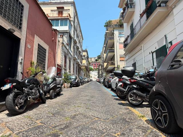 Appartamento in affitto a Municipalità 1, Campania