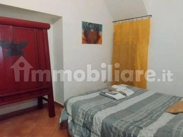 Appartamento in affitto a Castellina, Piazza