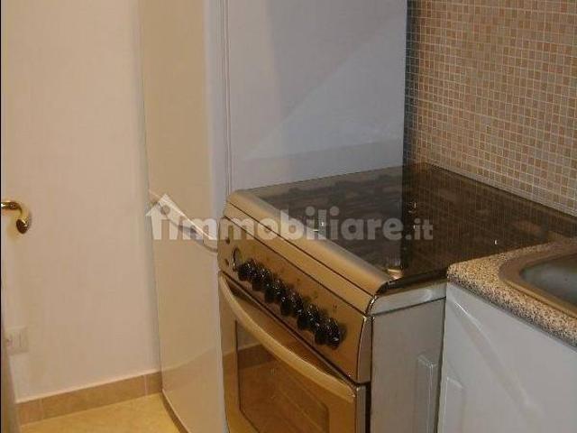 Appartamento in affitto a Medio Ponente, Serra Riccò