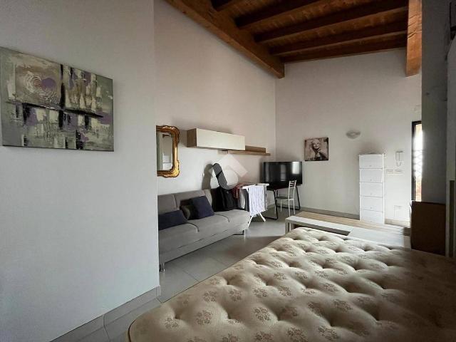 Appartamento in affitto a Marmirolo, Lombardia