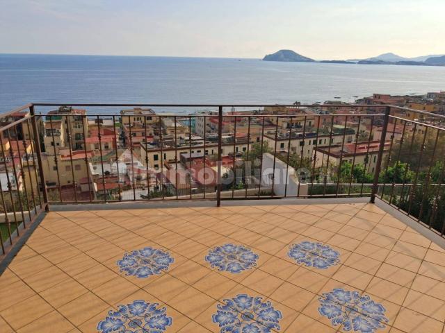 Appartamento in affitto a Pisciarelli, Pozzuoli