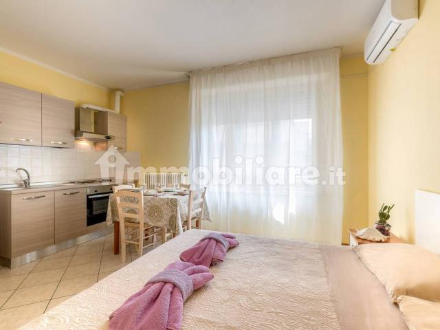 Appartamento in affitto a Rimini, Reggio Emilia