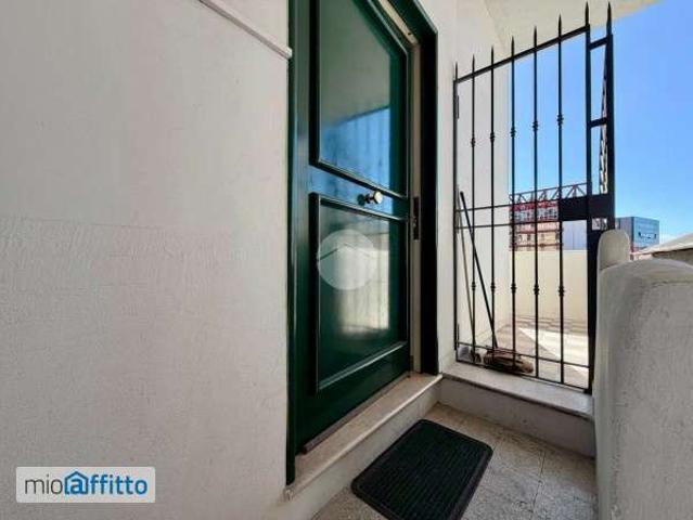 Appartamento in affitto a Municipalità 4, Campania