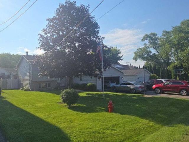 House for sale in Fox Lake, Illinois