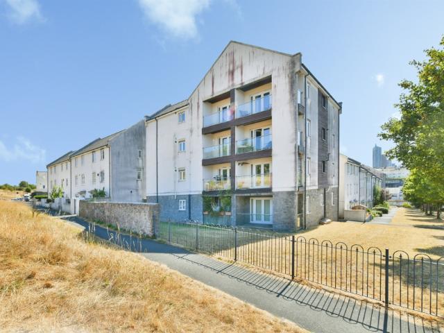 Apartment for rent in Pennycomequick, Mount Wise