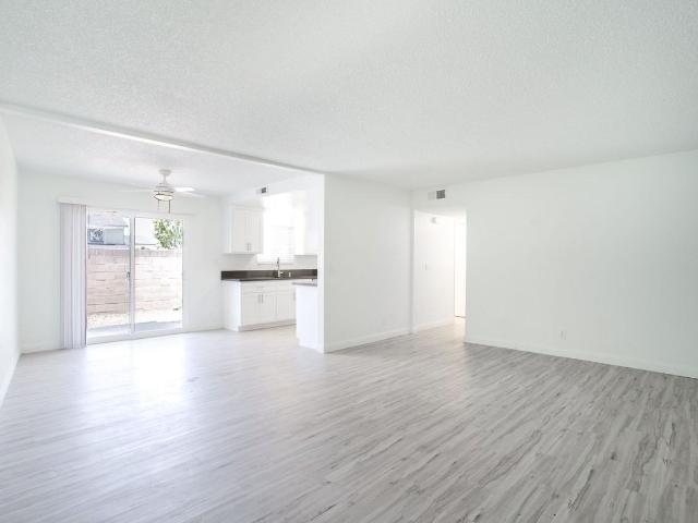 Apartment for rent in Garden Grove, California